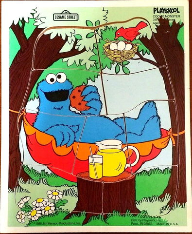 File:PlayskoolCookieMonsterTree.jpg