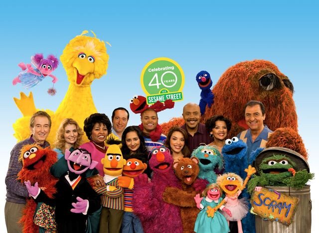 File:Season 40 Cast.jpg