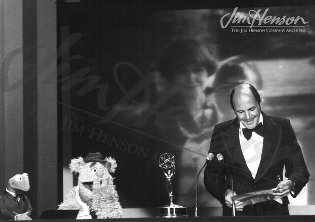 File:KermitFozzie1977EmmyAwards.jpg