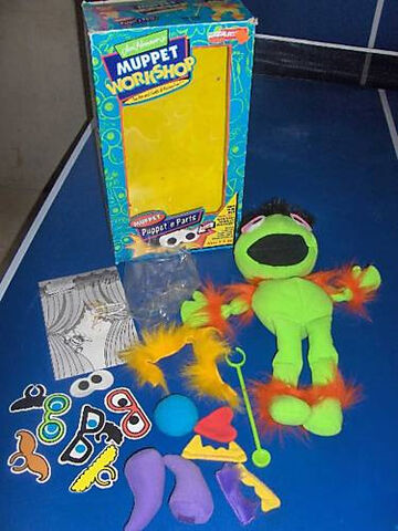 File:Puppet-n-Parts-pieces.jpg