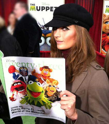File:Stana Katic M11 premiere.jpg