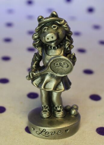 File:Hallmark1981LittleGalleryTennisLove.jpg