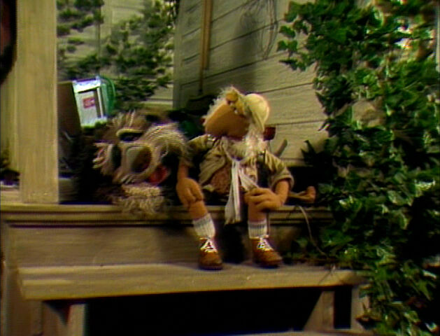 File:FraggleRock-504-Sprocket&TravelingMatt.jpg