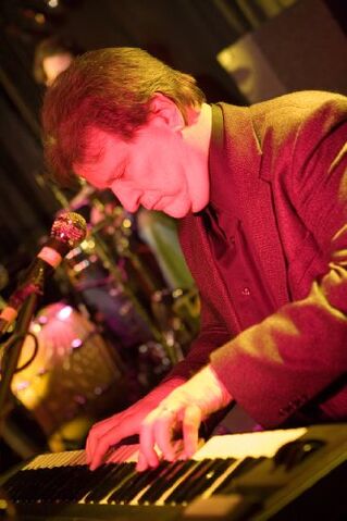 File:Fernando Rivas photo 2006.jpg