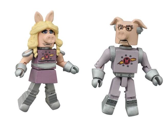 File:FirstMatePiggy-Minimate.jpg