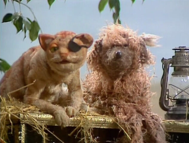 File:Gaffer and Dog TMS504.jpg