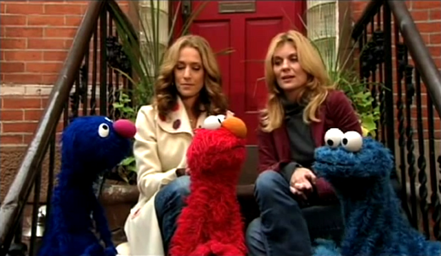 File:TalkStoop.png