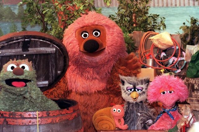 File:Sesamstrasse-MuppetCast-(1995).jpg