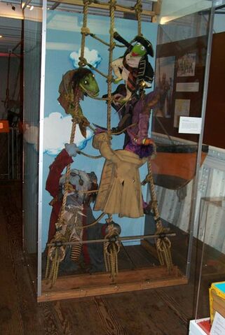 File:Pirates display.jpg