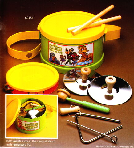 File:Travelingband.jpg