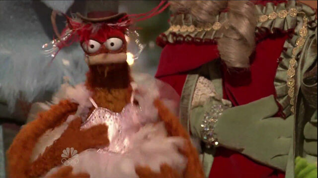 File:LateNightWithJimmyFallon-TutuPepe-2009-12-23.jpg