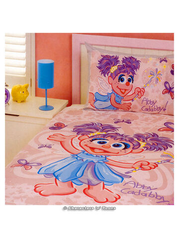 File:Abbycadabbybeddingquiltcover01.jpg