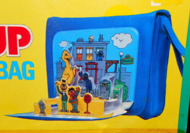 File:Pop-up shoulder bag 2.jpg