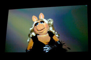 TheTrevorProject-TravorLive-MissPiggy-(2011-12-04)-01