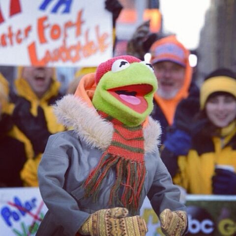 File:Kermit gma 2014 jan.jpg