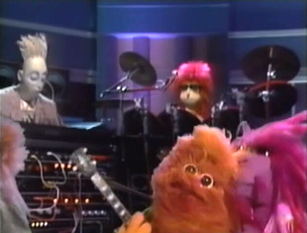 File:TheMusicJustKeepsOnRollingAlong1.jpg