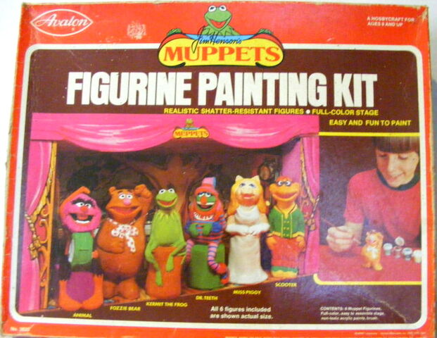 File:Avalon figurine painting kit 1.jpg