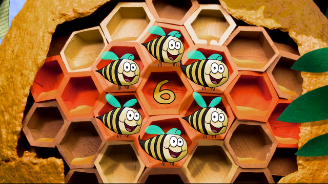File:4711-BeeCount.png