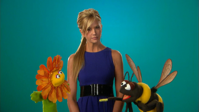 File:NancyPollen.png