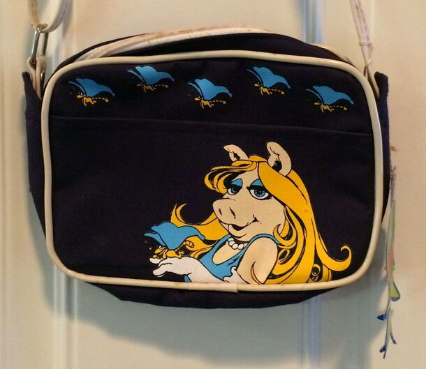 File:Butterfly 1981 purse.jpg