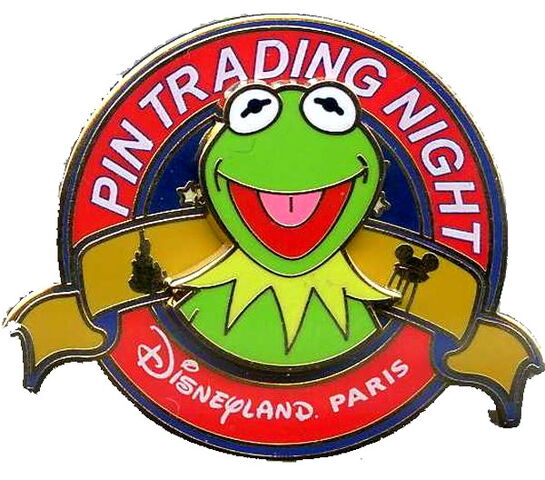 File:Paris pin 02-24-17 kermit.jpg