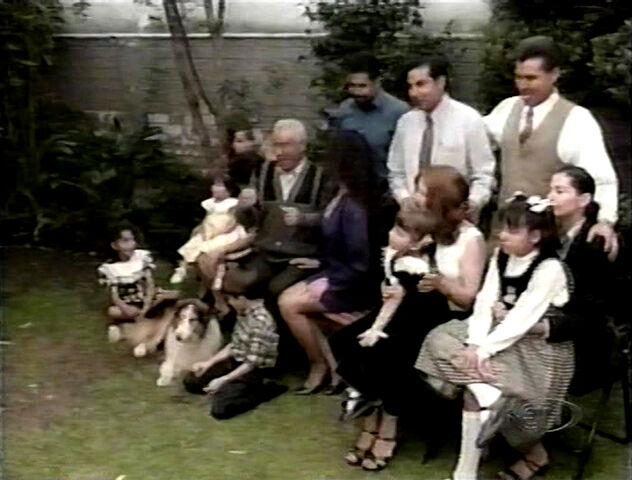 File:PS-FamilyPhoto.jpg