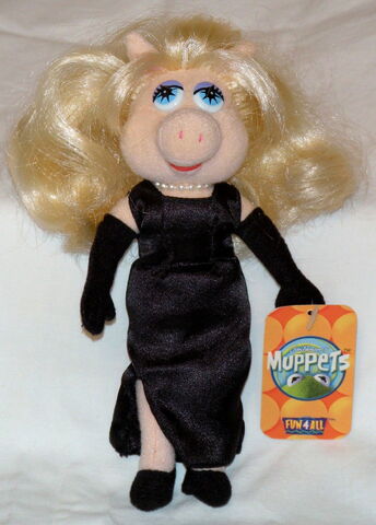 File:Fun 4 all piggy plush.jpg