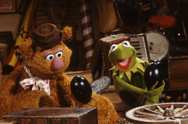 File:Kermit Fozzie attic.jpg