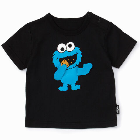 File:Mono comme ca ism japan 2013 toddler t-shirt moving fabric arms cookie monster.jpg