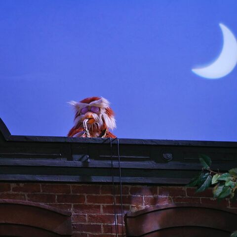 File:Hoots moon.jpg