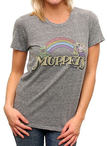 File:Junk food 2011 rainbow t-shirt.jpg