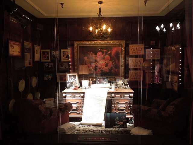 File:Kermitsoffice display 3.jpg