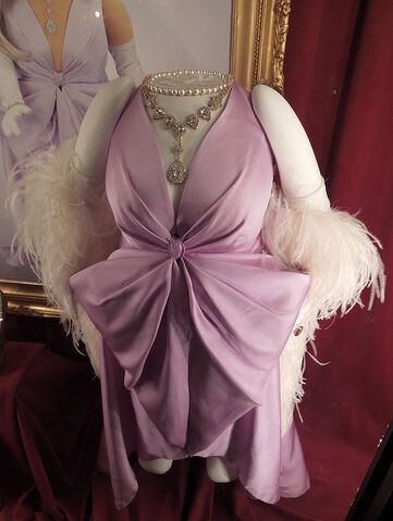 File:ZacDress2.jpg
