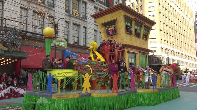 File:Ssfloat2008macys.jpg