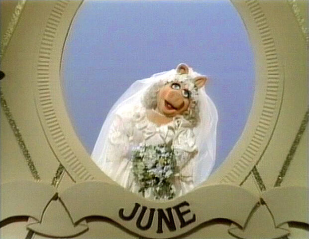 File:Junebridepiggy.jpg