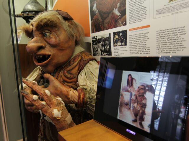 File:Unclaimed Baggage Center - Hoggle 03.jpg