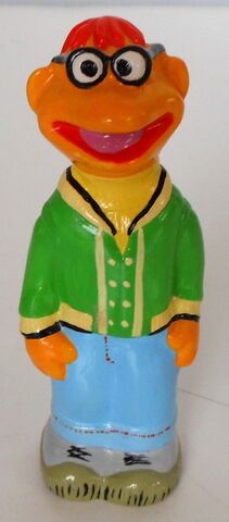 File:Avalon paint figures scooter.jpg