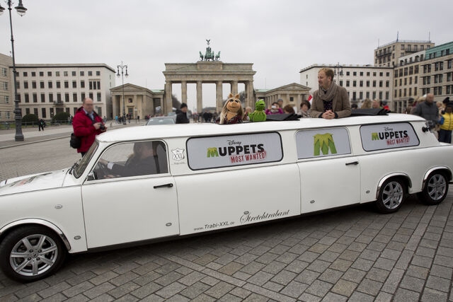 File:MMW-Sightseeing-Berlin2.jpg