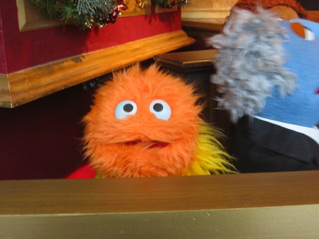 File:Macy muppetphone.jpg