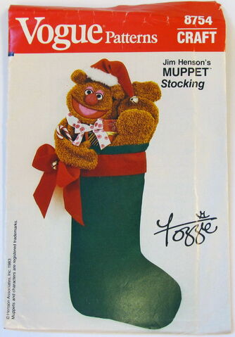 File:Vogue 1983 fozzie stocking.jpg