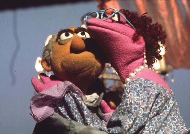 File:Mildred and George.jpg