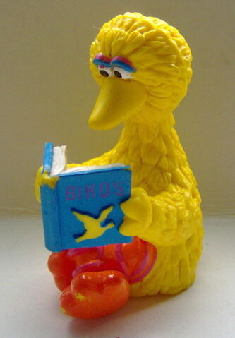 File:ApplauseBigBirdReading.jpg