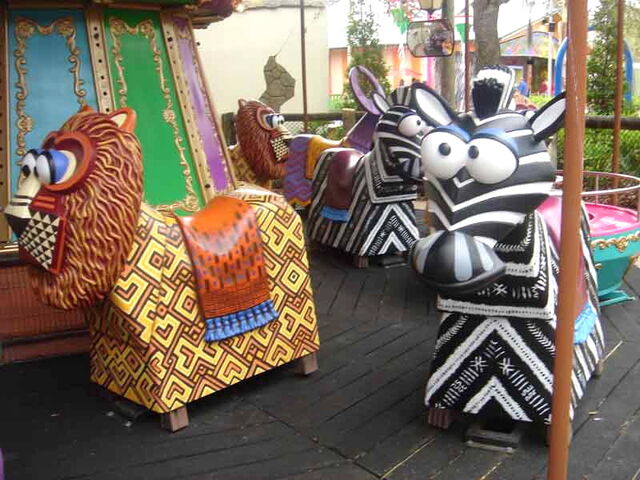 File:Carousel 1.jpg