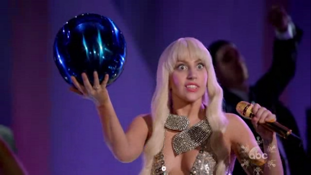 File:GagaMuppets-Applause.png