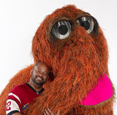 File:LouisMitchell and Snuffy.jpg