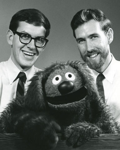 File:Rowlf-oz-henson.jpg