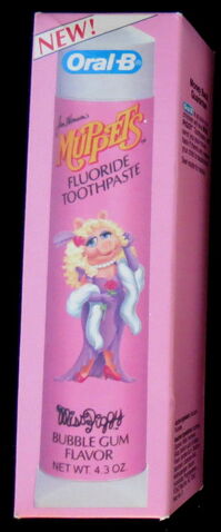 File:Piggy tootp.jpg