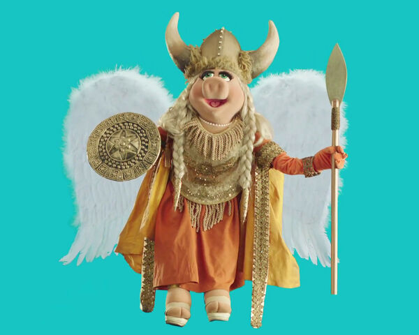 File:Piggy-valkyrie.jpg