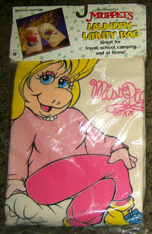 File:Piggy laundry.jpg