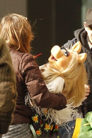 File:Piggy-Scooter-BTS-Muppets.jpg